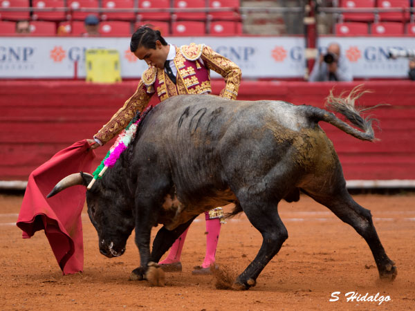 Intentando por derecha