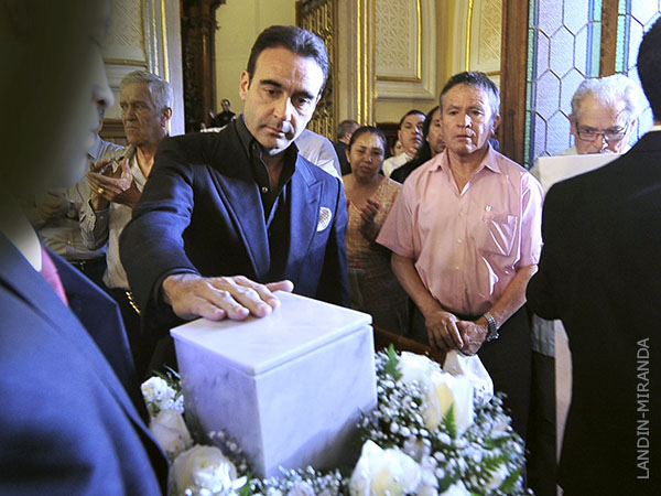 Duelo y respetos del maestro Ponce