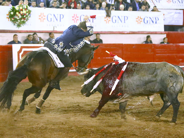 Sobre las rayas del tercio
