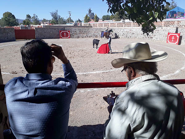 Sergio, atento en las notas