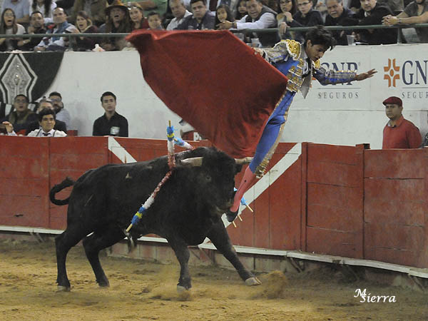 Buen susto se llev�