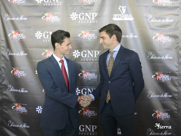 Arturo y Ricardo, rivales