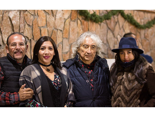 Jos� Antonio Gonzalez y anfitriones