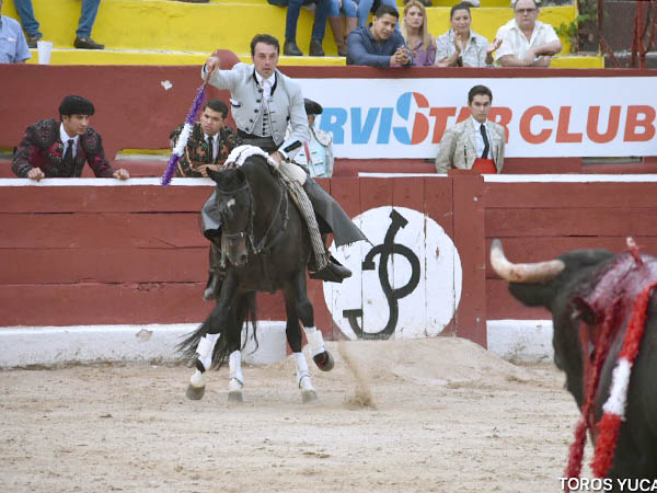 Encelando desde el tercio