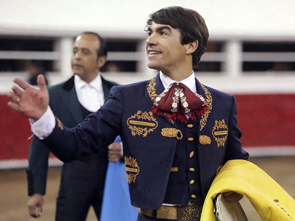 Merecida vuelta de una oreja