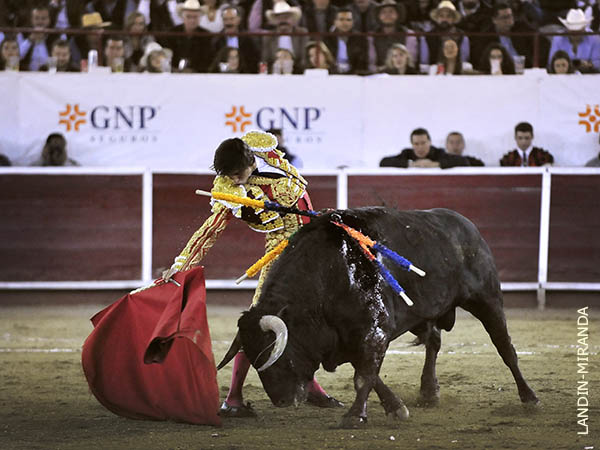 Intent� sacar buenos pases