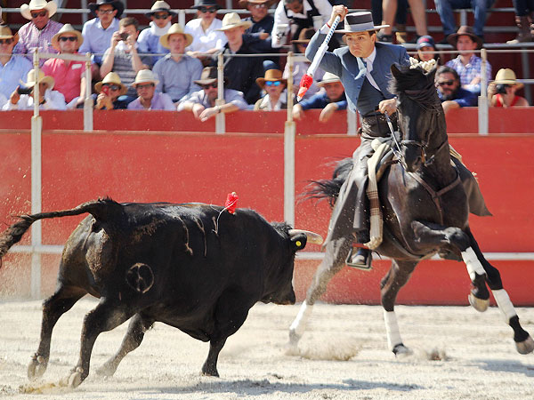 Sebasti�n Torre abri� plaza