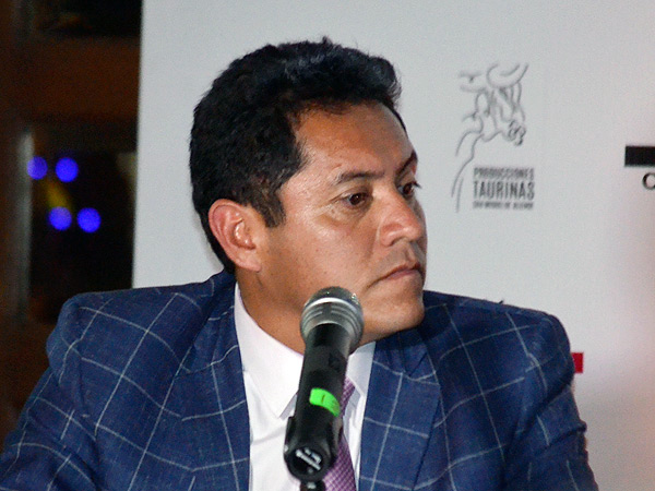 Juan Ram�n Salda�a