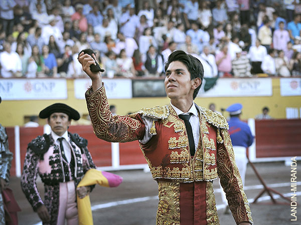 Jos� Mar�a, la �nica oreja