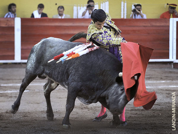 El queretano no defraud�