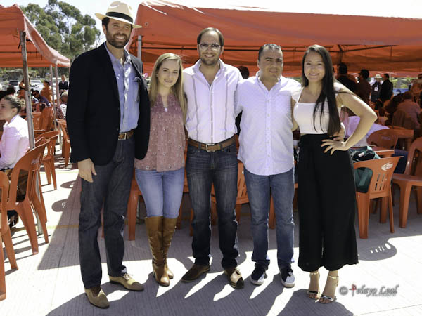 Alejandro Amaya y amigos