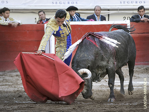 Escaso juego del segundo