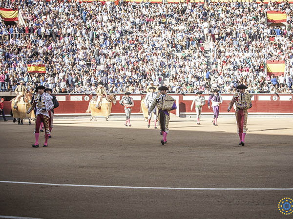 Tarde de lleno completo