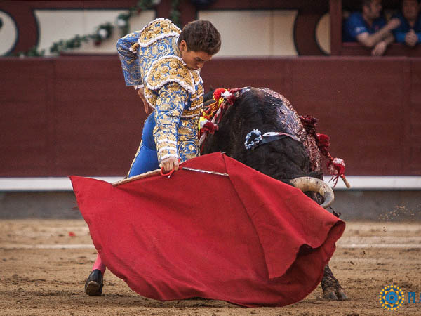 Por el pit�n derecho