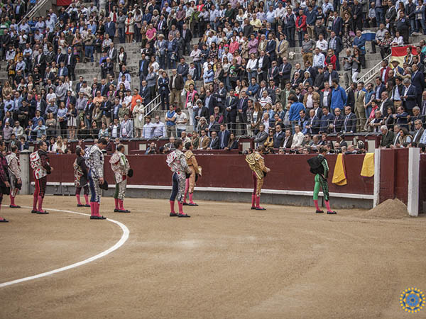 Al final del pase�llo