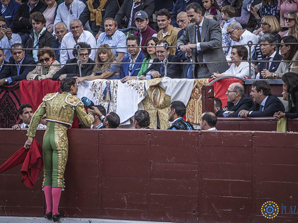 Asisti� al festejo SM el Rey