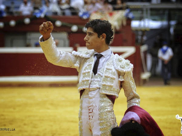 Digna actuaci�n del mexicano