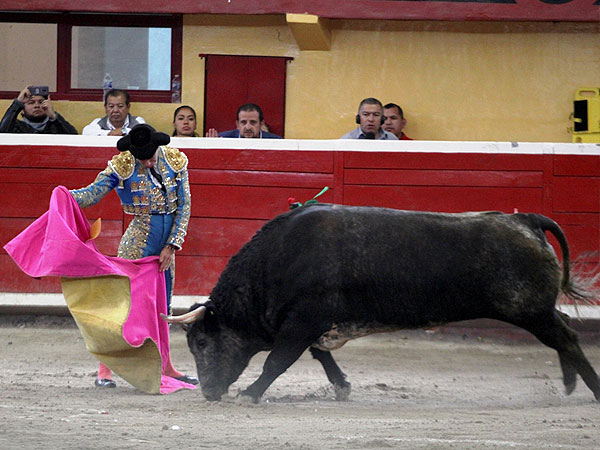 H�ctor lanceando al sexto