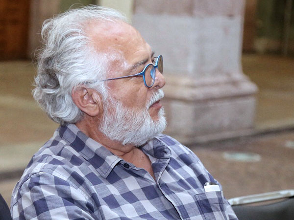 Juan Enr�quez, de Grupo Plata