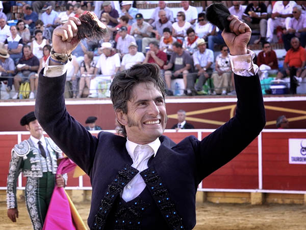 Cosech� dos orejas en Cella