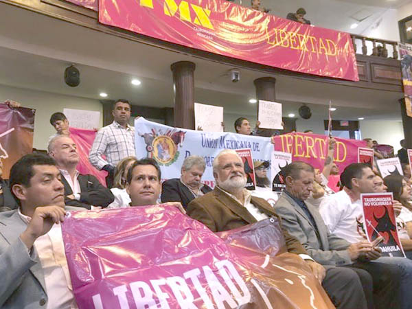 Todos los estamentos presentes