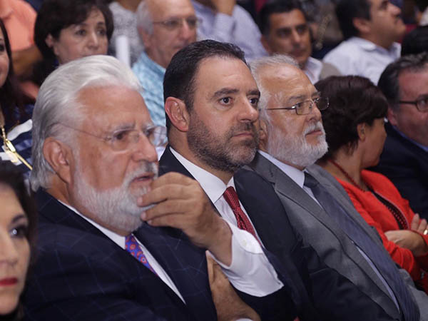 Autoridad y empresarios