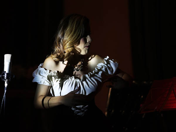 Privilegiada voz de Dyana