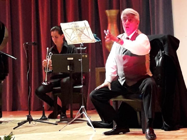 Agust�n Lara se escucho en Barrera