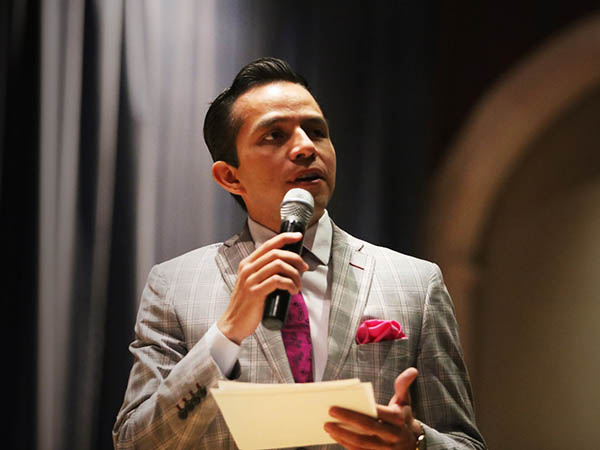 El aderezo de Gustavo Robledo