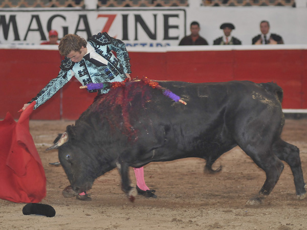 Corriendo la mano el queretano