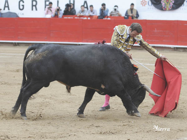 Ferrera, primer espada