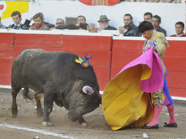 Abri�ndose de capa Zotoluco