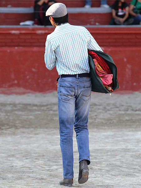 Las ilusiones bajo el brazo