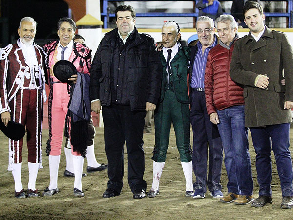 Empresa, ganadero y toreros