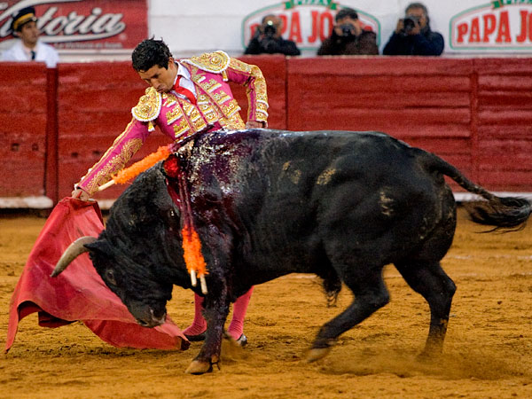 Intentando por derecha