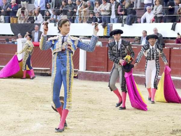 Las dos, de su primero