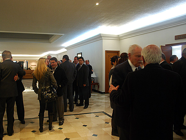 Llegaba m�s y m�s gente