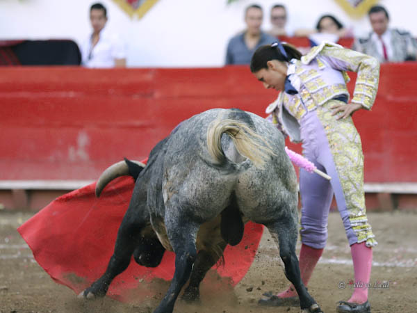 Por el pit�n derecho