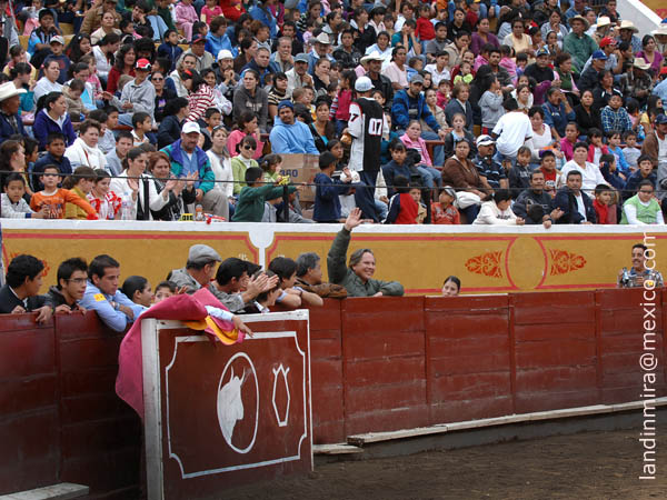 Saludando a la afici�n