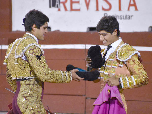 Brindis de compa�eros