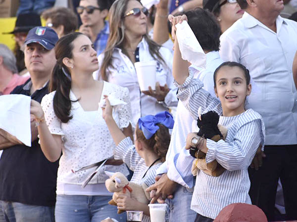 En familia a la plaza