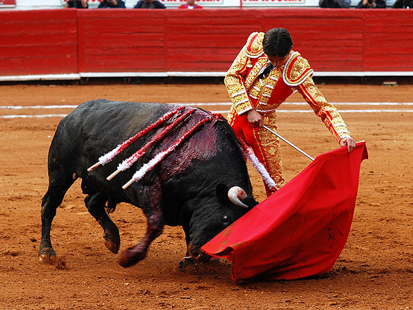 Soberbio con la zurda