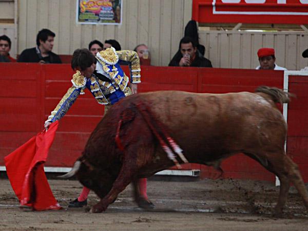 Derechazo de Barrera con el primero