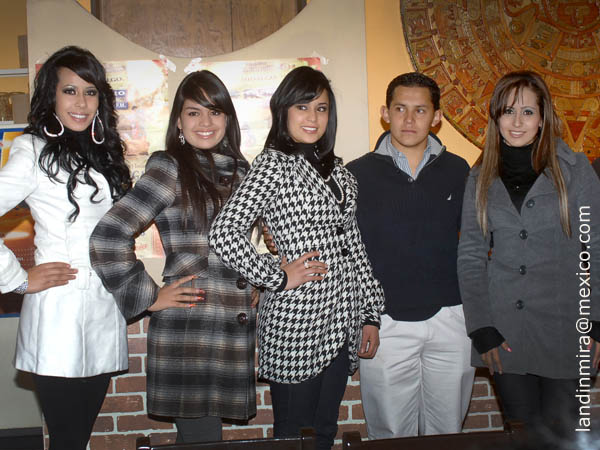 Las bellas con Montes