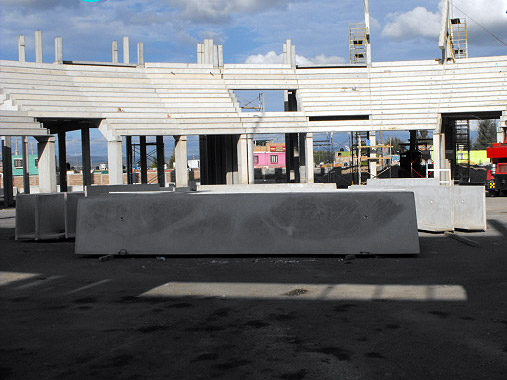 El interior, en los inicios