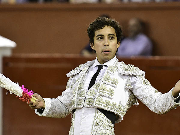 Torero de tres tercios