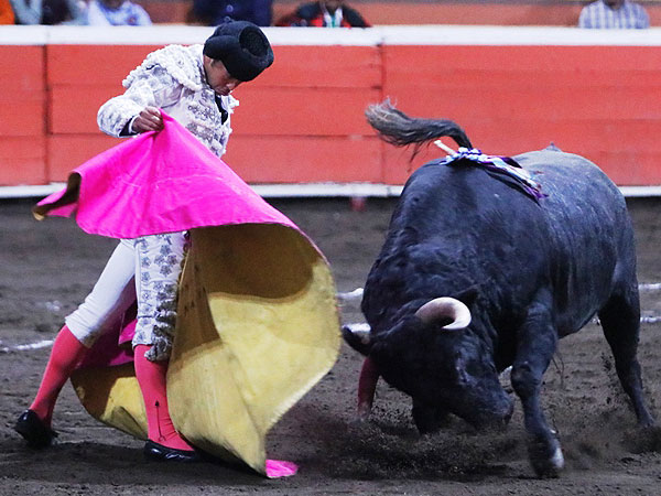 Jos� Mari Mac�as