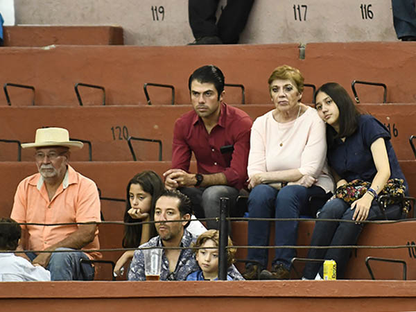 Ferm�n, en sus barreras