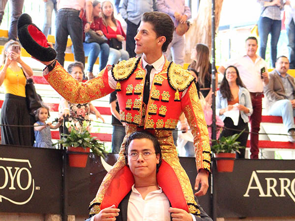 Cristian Antar sali� en hombros