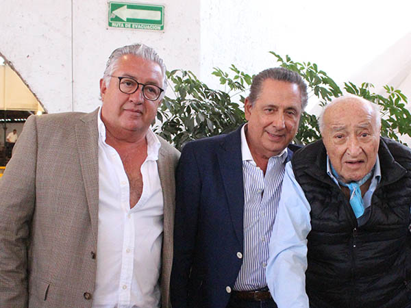 Chavo G�mez, Pepe  y Don Jes�s